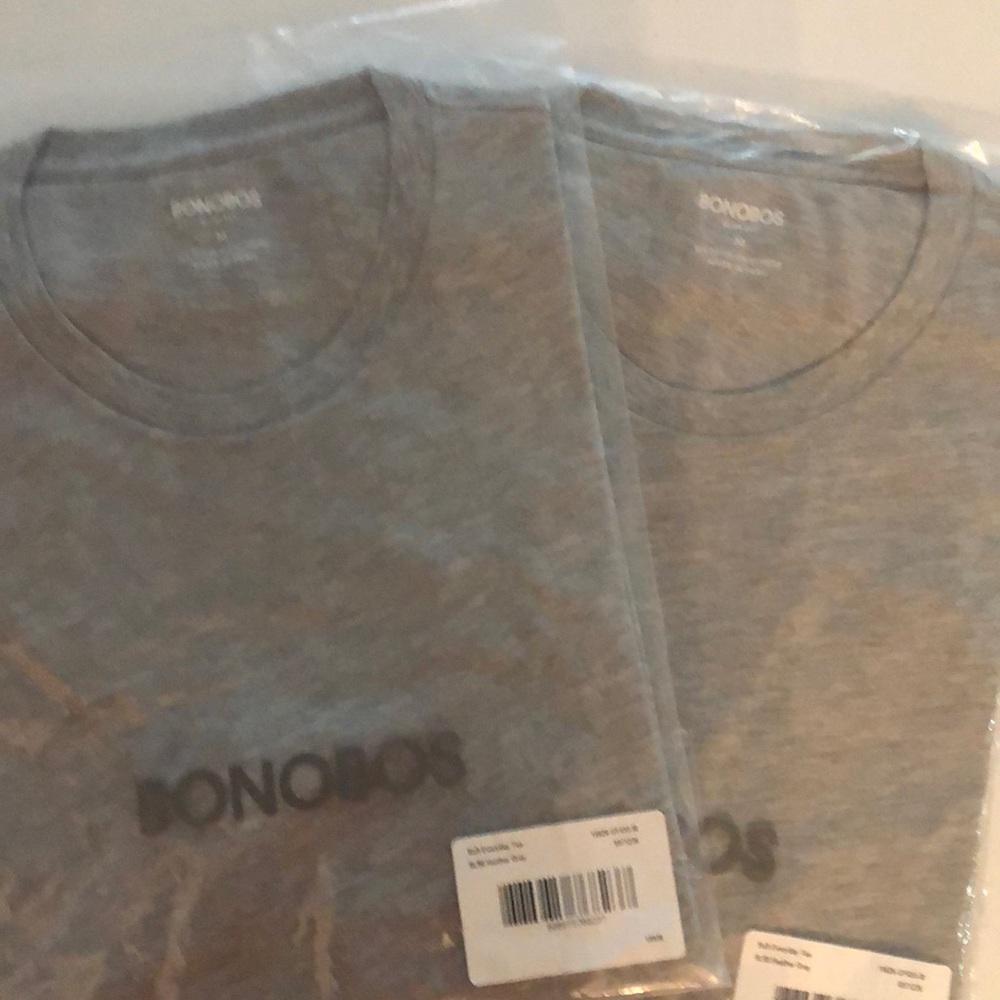 2 New bonobos everyday tee size M slim